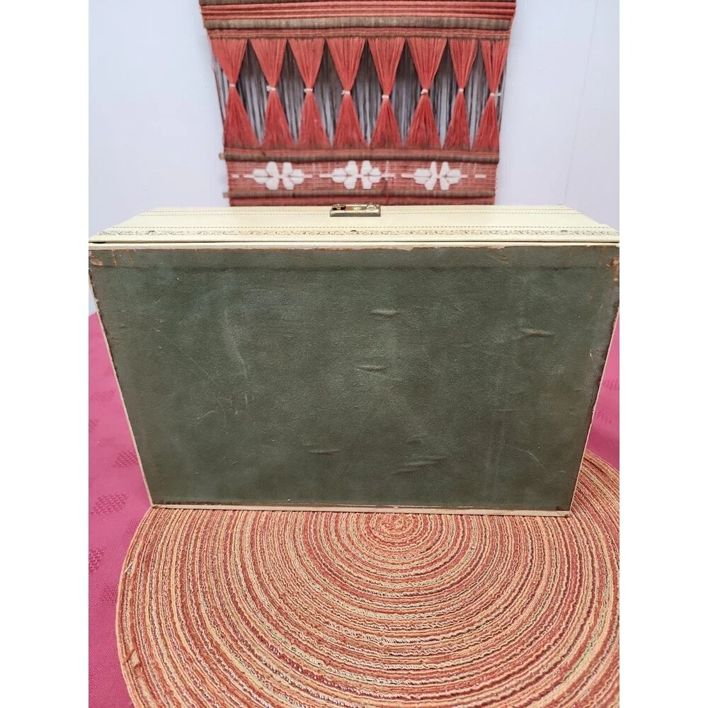 Vintage 1960's Mele & Co. Auto Open Jewelry Box W Original Key Red Velvet Lined